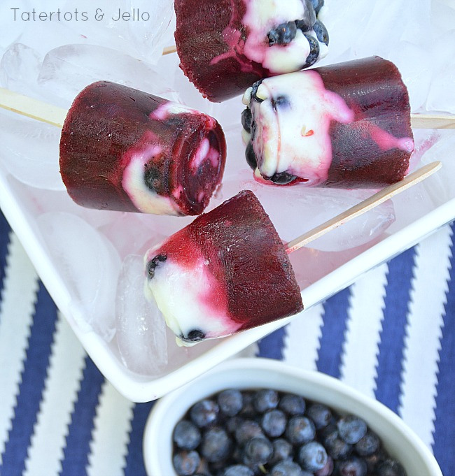 20 amazing blueberry recipes!  You won't want to miss these!